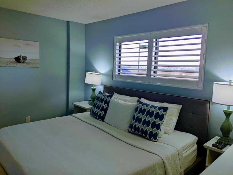 Shell Island Resort - All Oceanfront Suites Wrightsville Beach Exterior photo