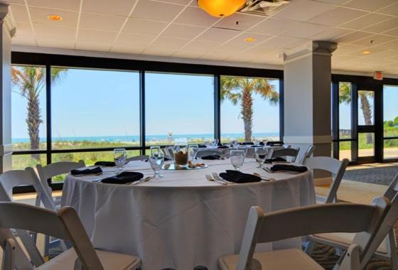Shell Island Resort - All Oceanfront Suites Wrightsville Beach Exterior photo